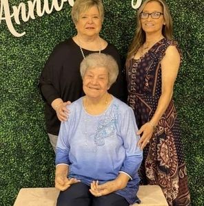 Meet your Posher, Debra